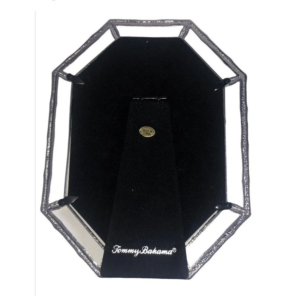 Tommy Bahama 9x7